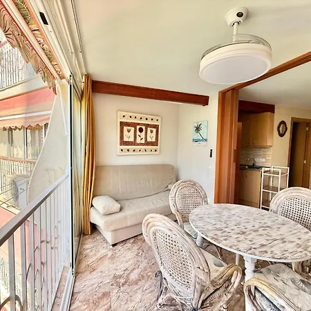 アパート Gardem Loix